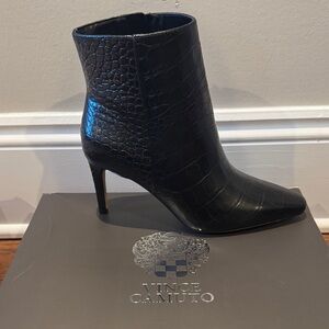 Vince Camuto Black Textured Heeled Boots